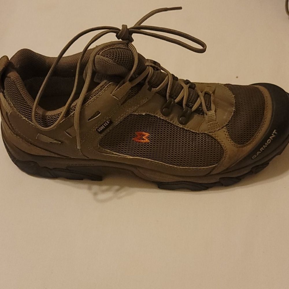 - Garmont men's hiking shoes size12